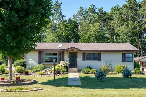 145 Forest Ln, Montello, WI 53949 photo 2