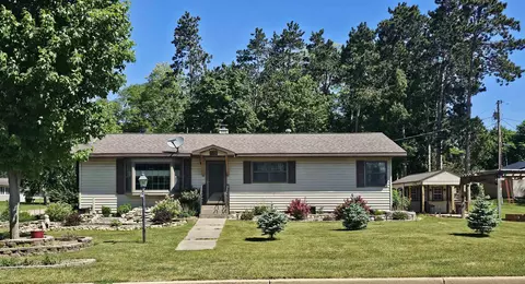 145 Forest Ln, Montello, WI 53949