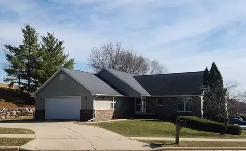 301 Douglas Ct, Barneveld, WI 53507