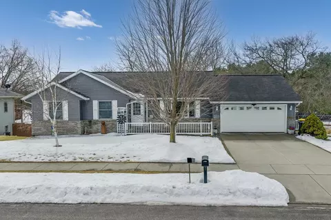 141 Thomas Rd, Reedsburg, WI 53959