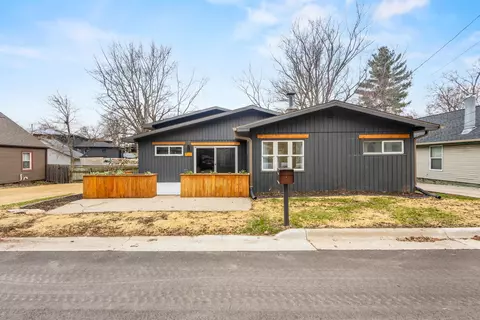 4516 Lakeview Ave, Mcfarland, WI 53558