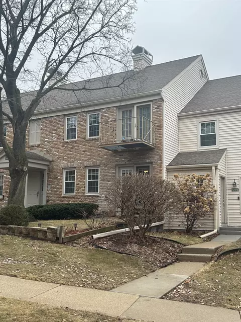 6806 Old Sauk Ct, Madison, WI 53717