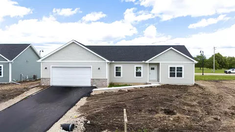 Exterior - 1738 E Kyle Cir, Beloit, WI 53511 photo 4 of 4
