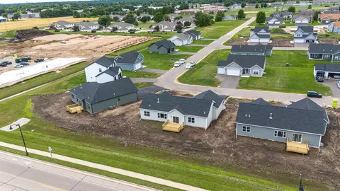 View/Area - 1738 E Kyle Cir, Beloit, WI 53511 photo 2 of 2
