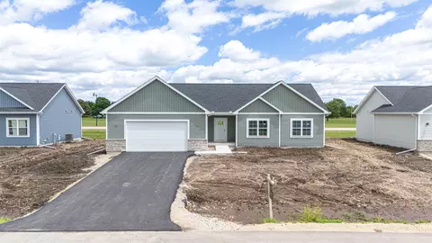 1744 E Kyle Cir, Beloit, WI 53511