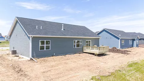 Exterior - 1744 E Kyle Cir, Beloit, WI 53511 photo 2 of 3