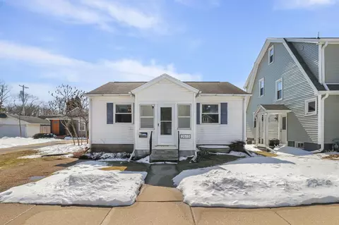 2513 Moland St, Madison, WI 53704