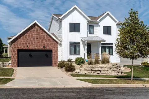 9114 Silverstone Ln, Verona, WI 53593