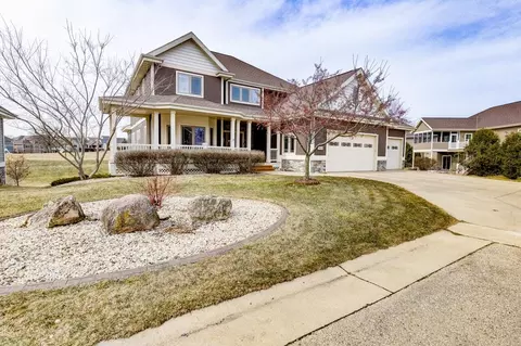 1425 Nels Ct, Waunakee, WI 53597
