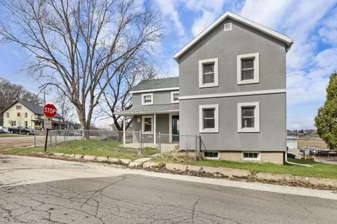118 1st Ave, New Glarus, WI 53574