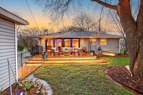 205 Pflaum Rd, Madison, WI 53716