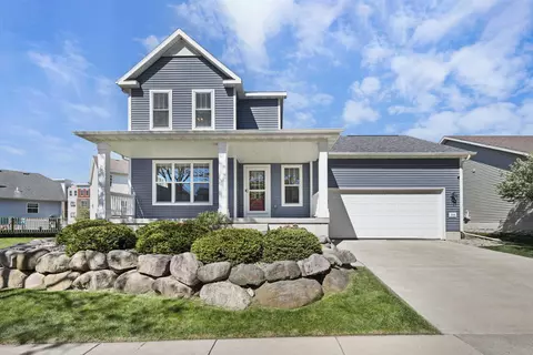518 Lisa Ann Dr, Madison, WI 53718