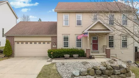 1241 Velvet Leaf Dr, Madison, WI 53719
