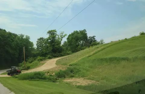 000 Little Bear Rd, Spring Green, WI 53588