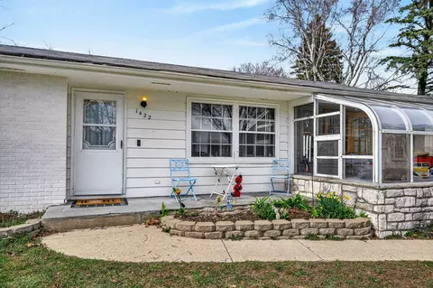 1422 Diamond Ct, Sun Prairie, WI 53590