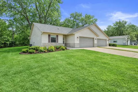 630 Riverview Ct, Jefferson, WI 53549