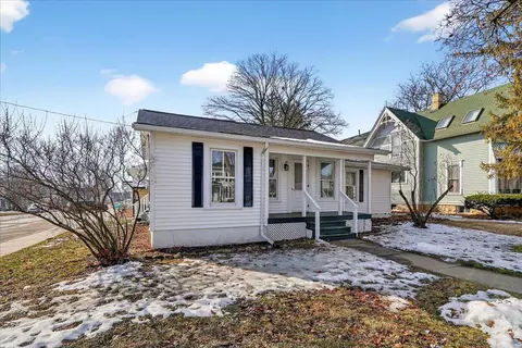203 S 1st St, Evansville, WI 53536