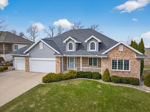 485 Riviera St, Oregon, WI 53575