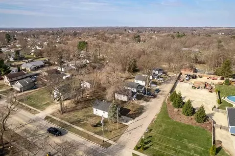 View/Area - 826-850 Sharpes Ct, Beloit, WI 53511 photo 2 of 10