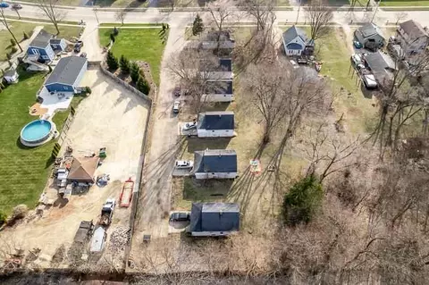 View/Area - 826-850 Sharpes Ct, Beloit, WI 53511 photo 3 of 10