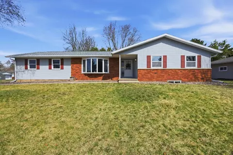 4610 Iroquois Trl, Morrisonville, WI 53571