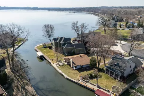 2809 Dewey Ct, Middleton, WI 53562