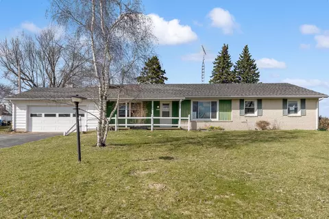 w6390 East Oak Street, Dalton, WI 53926