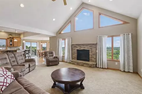 6784 Tartan Trl, Sun Prairie, WI 53590