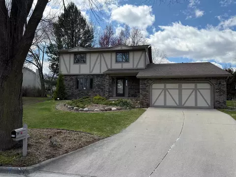 1310 Muirfield Ct, Middleton, WI 53562