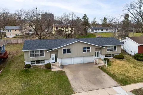 3014-3016 Todd Dr, Madison, WI 53713
