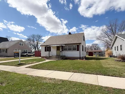 1534 S Osborne Ave, Janesville, WI 53546