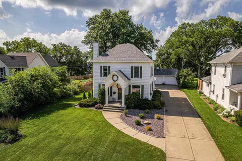 309 W Clarence St, Dodgeville, WI 53533