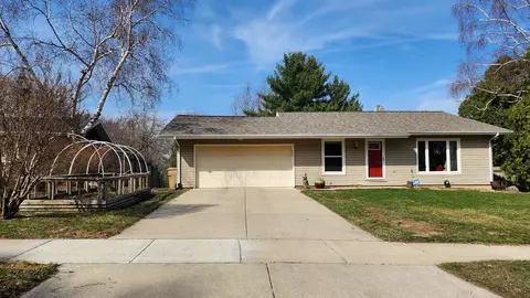 2818 Brandon Rd, Madison, WI 53719