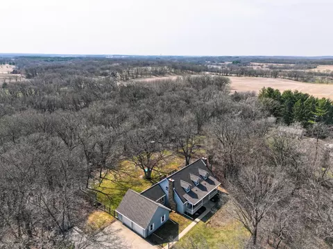w7939 Territorial Road, Delavan, WI 53115