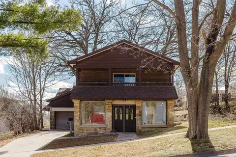 108 4th St, Mineral Point, WI 53565