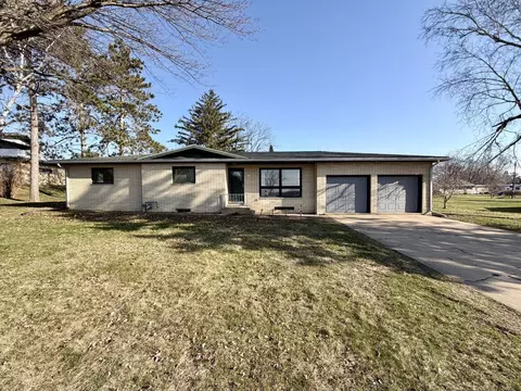 537 W School St, Belleville, WI 53508