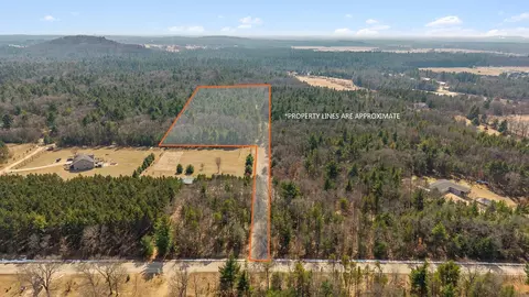 L10 Gillette Lane, Wisconsin Dells, WI 53965