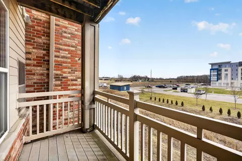 6402 Milwaukee St #207, Madison, WI 53718