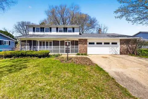 5414 Larkspur Rd, Middleton, WI 53562