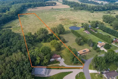 5442 Broken Bow Rd, Sun Prairie, WI 53590