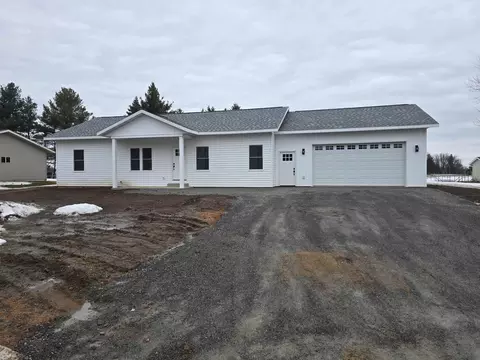 118500 Fieldrest Dr, Stratford, WI 54484
