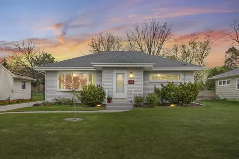 5104 Shore Acres Rd, Monona, WI 53716