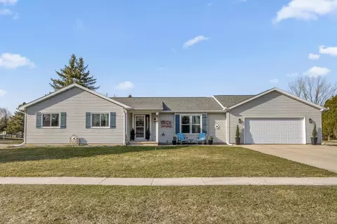 101 Knoll Ct, Rosendale, WI 54974
