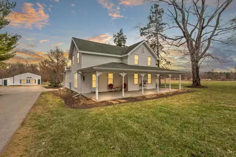 538 Windmill Rd, Brooklyn, WI 53521