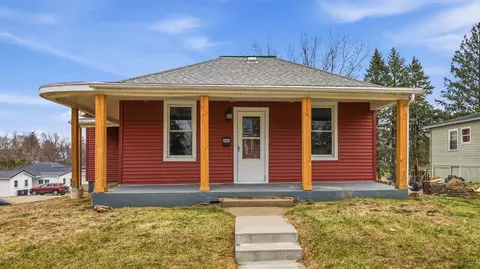 480 W Cedar St, Platteville, WI 53818