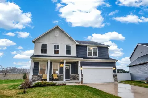 708 Narvik Cir, Stoughton, WI 53589