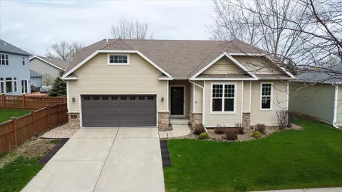 2674 Sweet Sparrow Pl, Sun Prairie, WI 53590