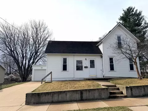 315 E Lacrosse St, Tomah, WI 54660