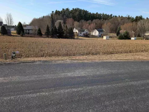 L21 Quail Meadow Lane, Reedsburg, WI 53959