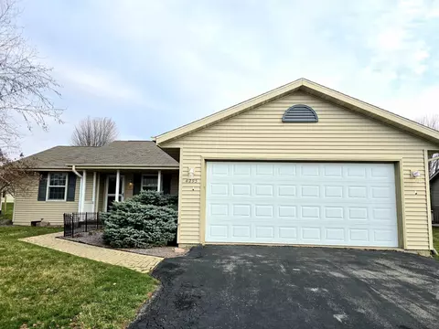 4295 Kingsford Dr, Janesville, WI 53546